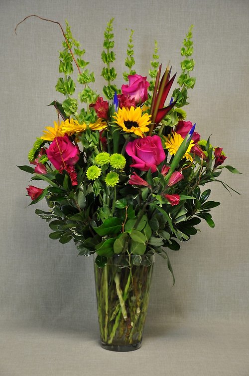 B1008 Roses, Sunflowers & and Mixed Flowers