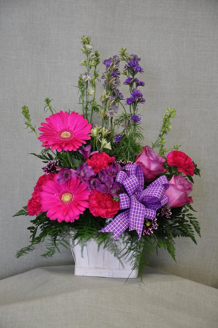 E1008 Gerbera Daisies & Mixed Flower