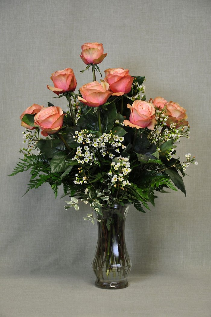 Dozen Roses of Your Color Choice
