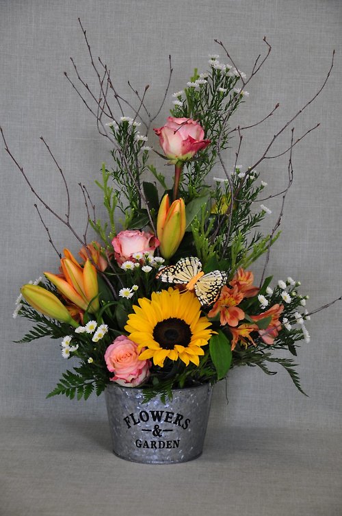B1015 Sunflowers, Asiatic Lilies & Roses