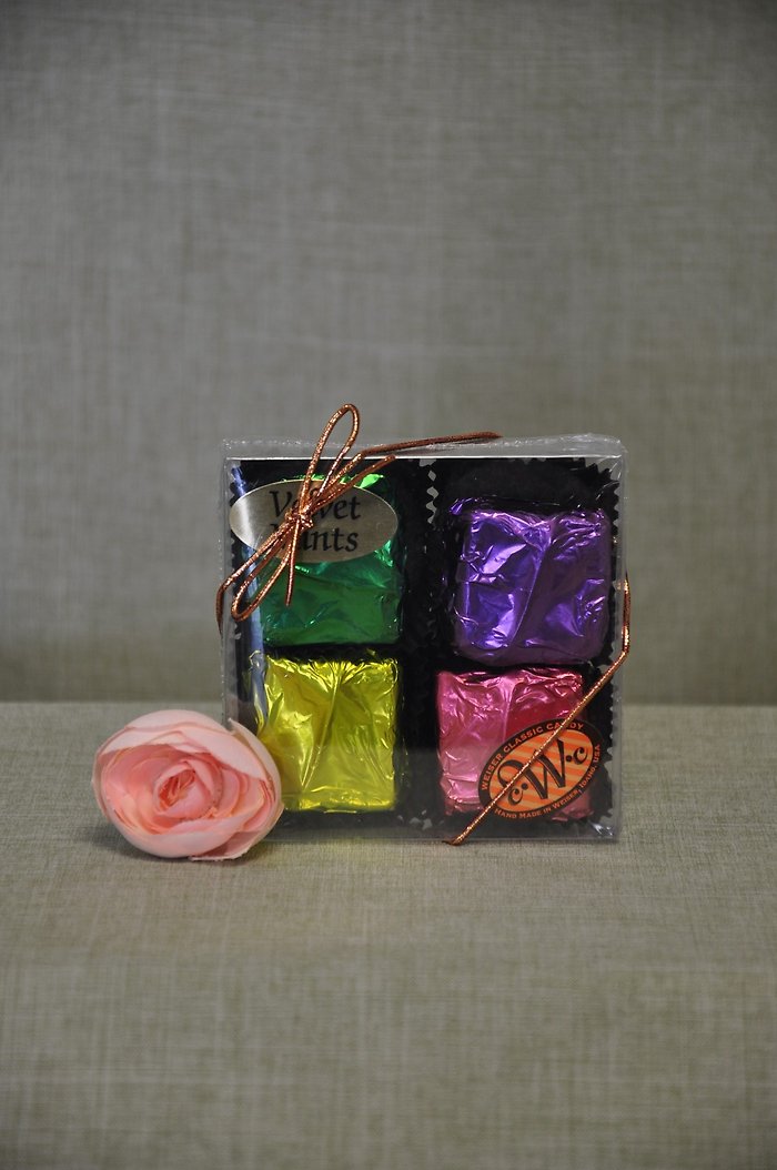 GB1010 Velvet Mints