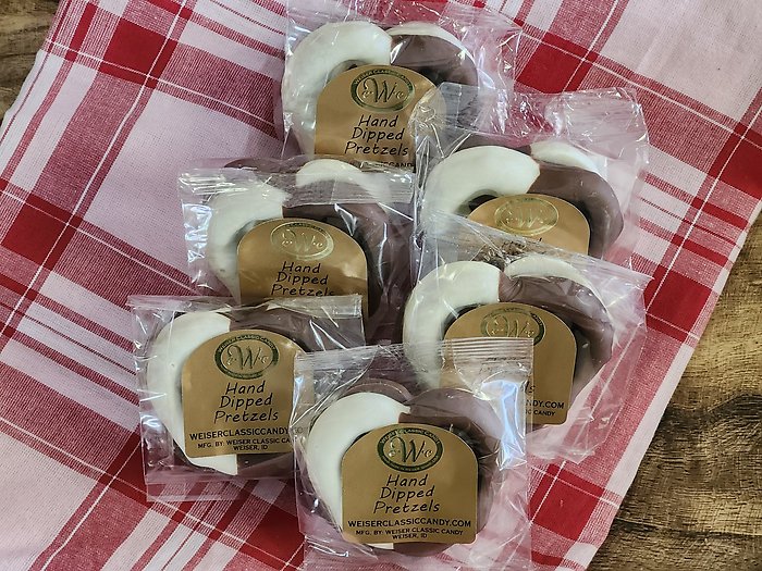 CC1007 Hand Dipped Tuxedo Pretzels
