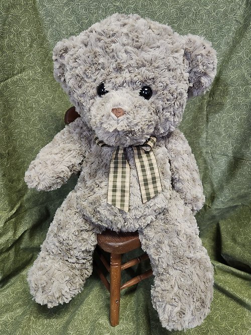 BB1001 17\" Taupe Baxter Bear