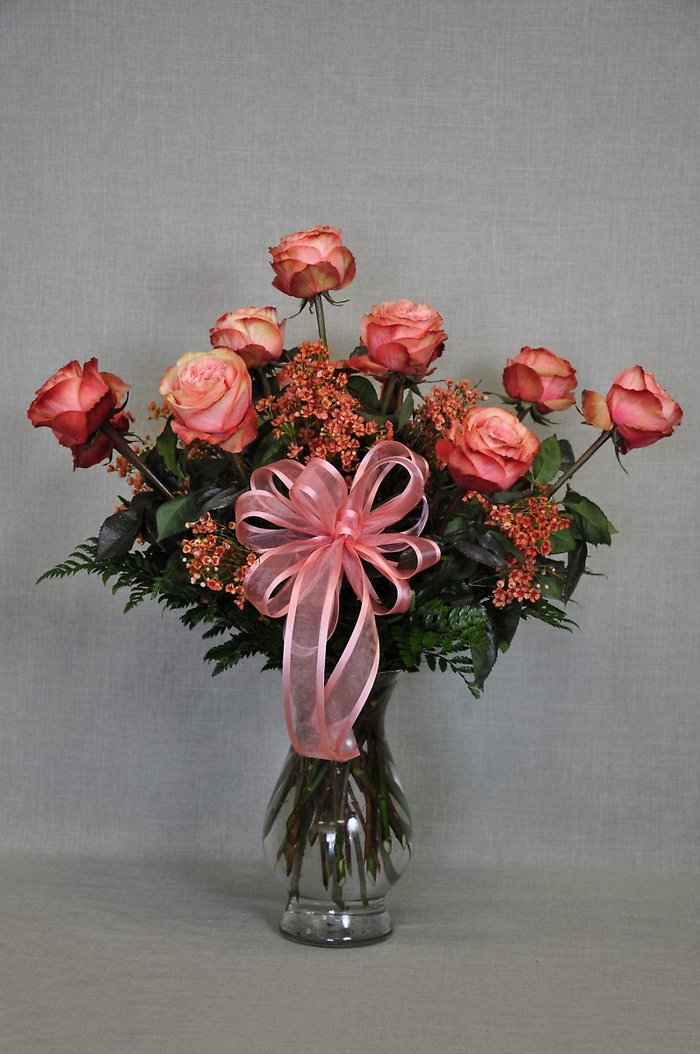 A1008 Dozen Peach Roses
