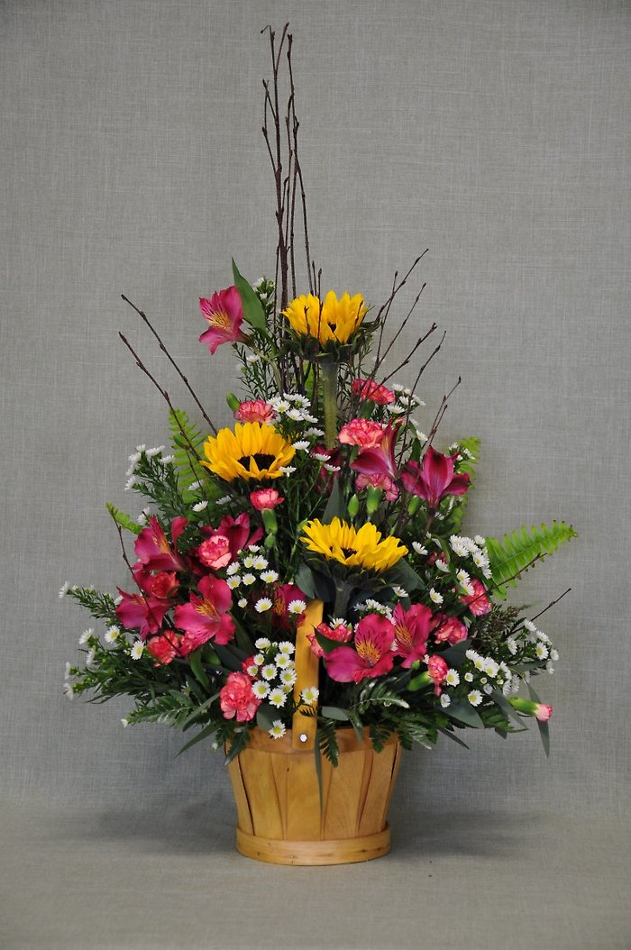 E1001 Sunflower Basket Arrangement