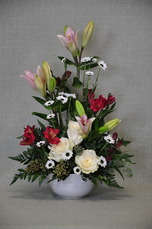 B1014 Mixed Flower Arrangement